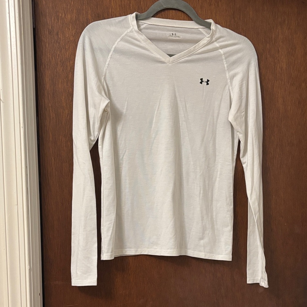 Under Armour White Long Sleeve V-Neck Performance Shirt